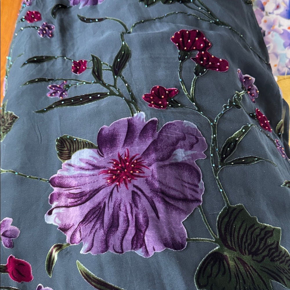 SueWongBeadedSilkBurnoutVelvet&SHAWLCowlNecklineClings&DrapesflatteringFEMININE8 - Picture 12 of 16